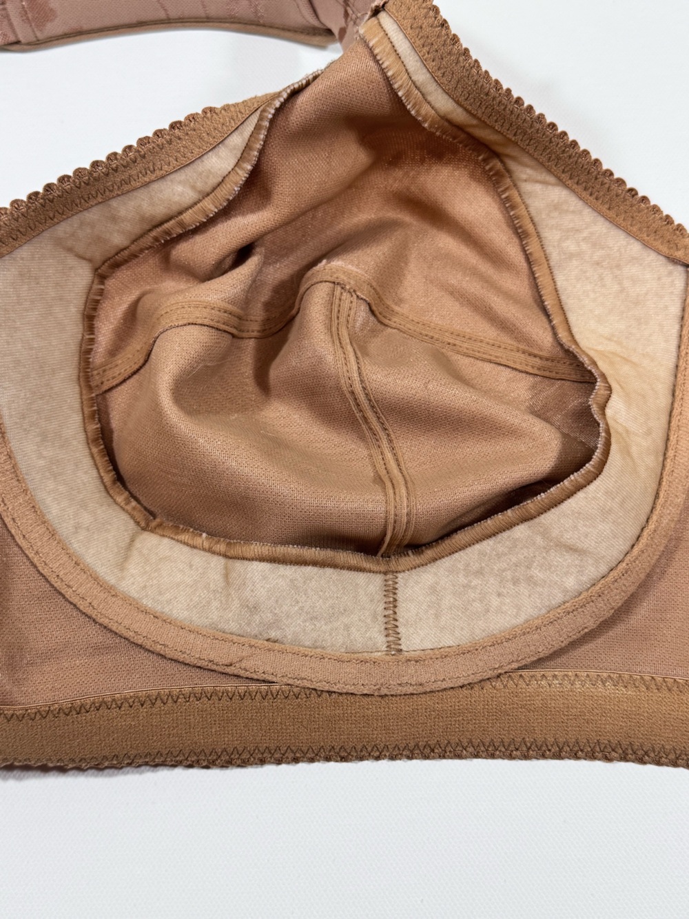 Elila Jacquard Full Support Wireless Softcup Bra 1305 Coquette Core Nude 38F - Picture 7 of 8